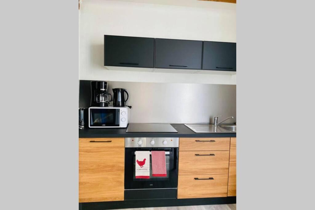 Appartement Rez-De-Chaussee Лаон Екстериор снимка